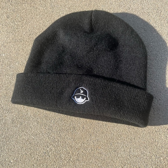 Black Knit Beanie - Picture 13 of 14